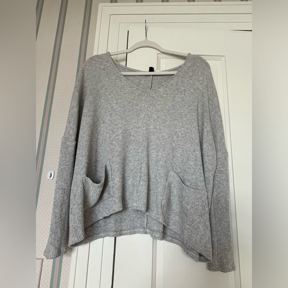 BDG Sweater with Pockets